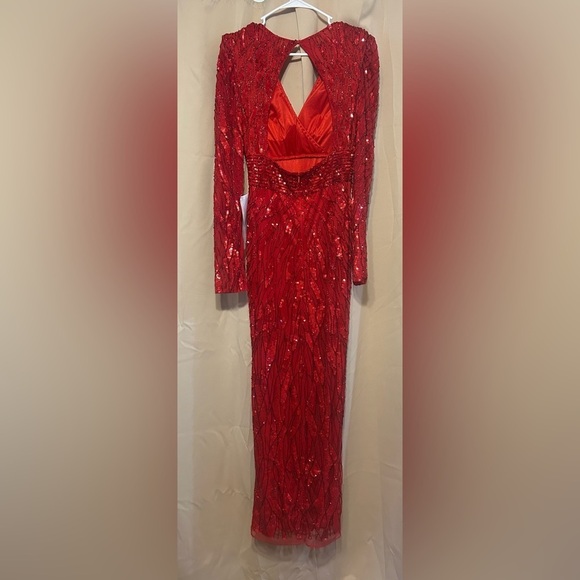 Mac Duggal 4635 NWOT EMBELLISHED FAUX WRAP OPEN BACK GOWN - Picture 4 of 8